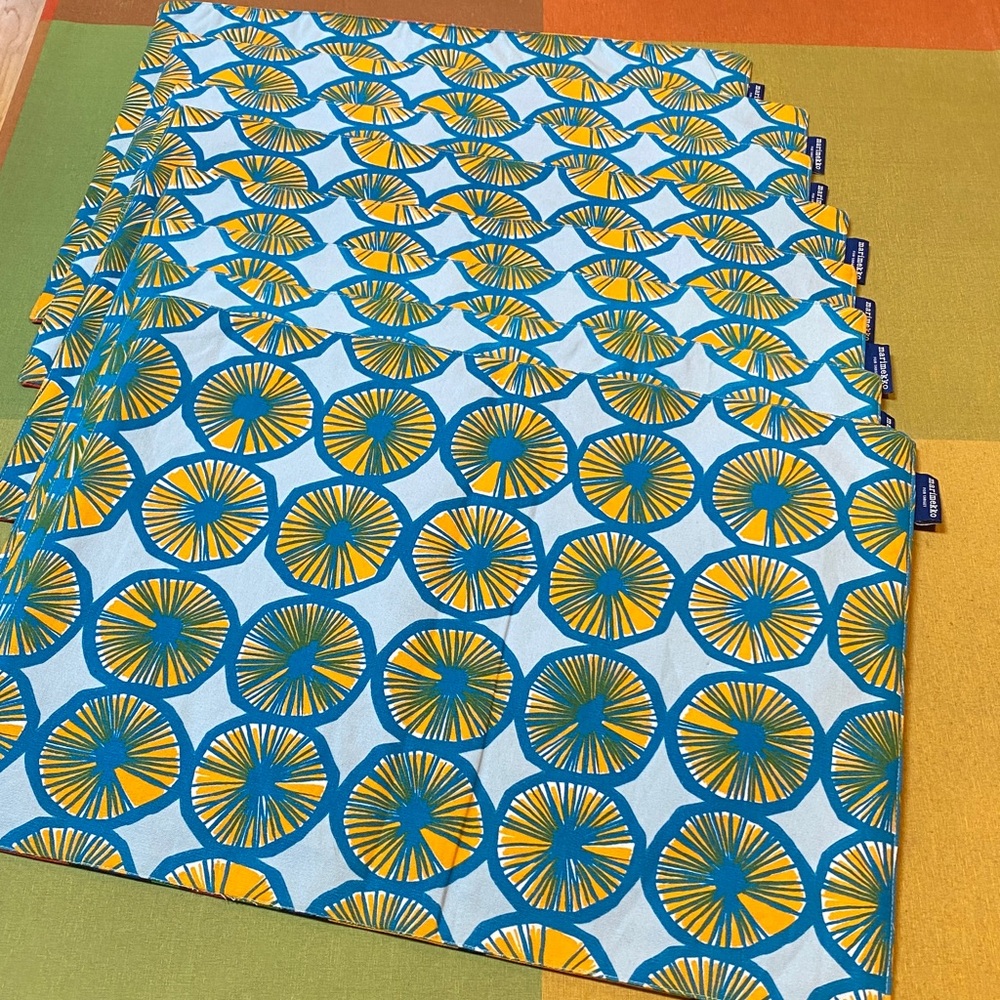 Marimekko for Target Kukkatori Placemats 8 - like new - Picture 2 of 5
